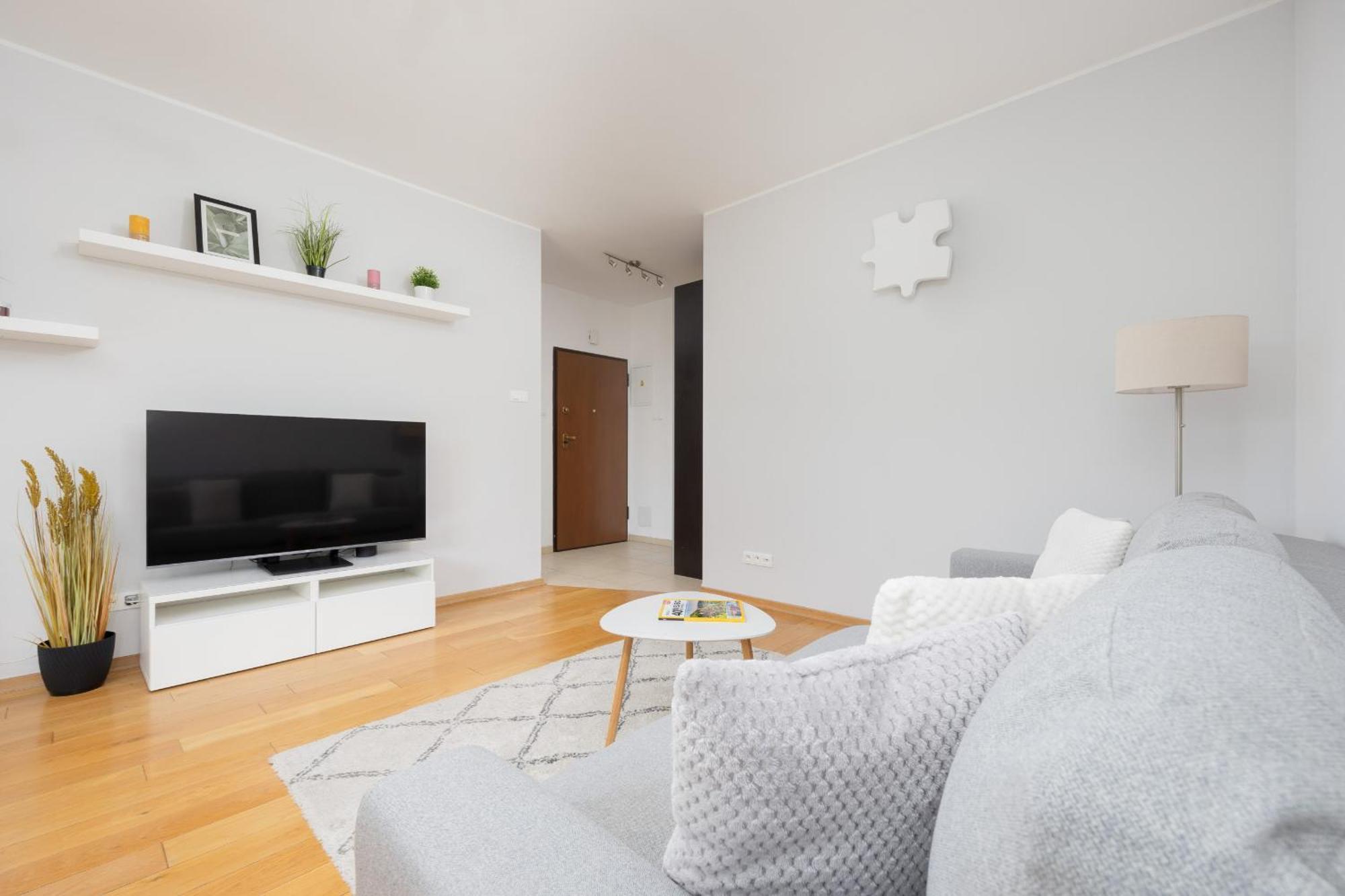City Apartment With Parking Near Metro Mlociny By Noclegi Renters Varşova Dış mekan fotoğraf
