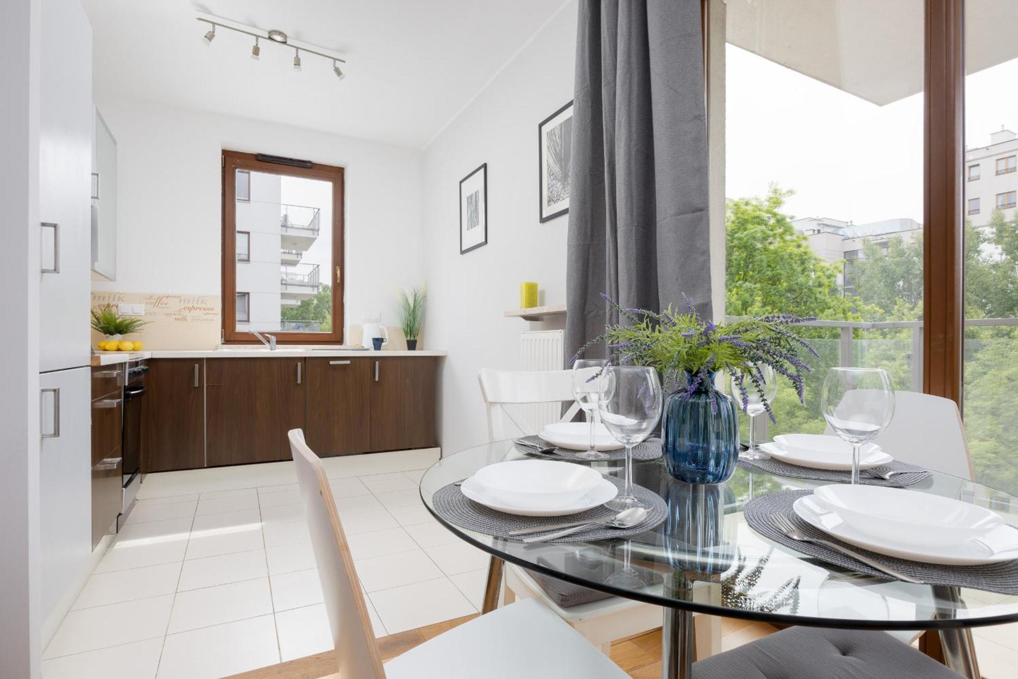 City Apartment With Parking Near Metro Mlociny By Noclegi Renters Varşova Dış mekan fotoğraf